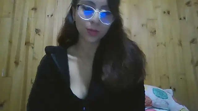 Roselingalvis13's cam snapshot