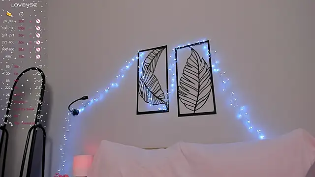 AdeleSilver's cam snapshot