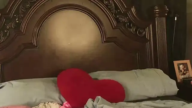 MeghanMarley live sex cam