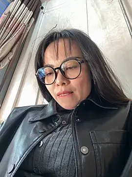 chick-888 live sex cam