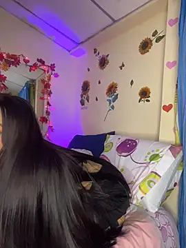 MiaRousexxx_'s cam snapshot