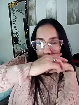 YaraDuartee's cam snapshot