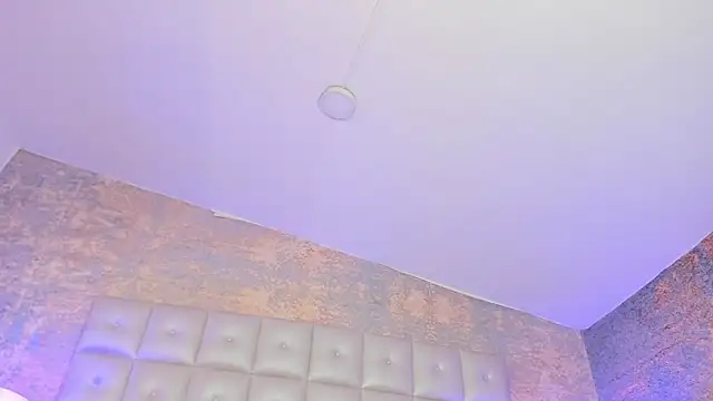 loladupont's cam snapshot