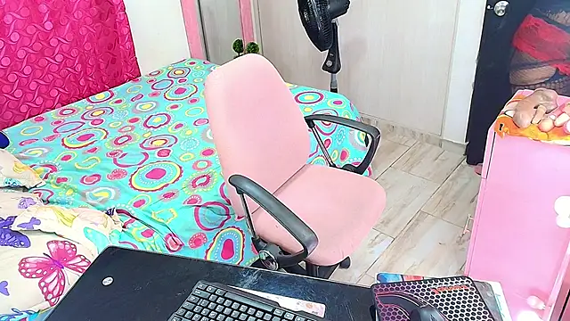 kimberly_bellu's cam snapshot