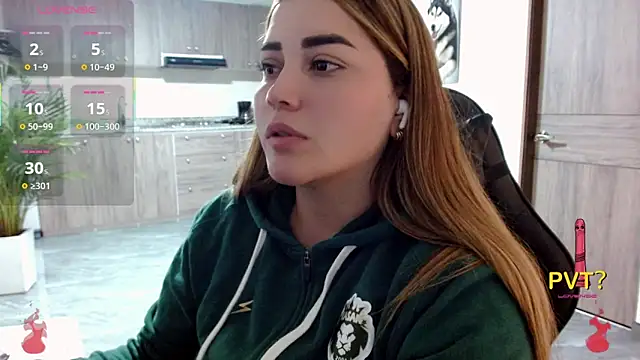 Lucia_star__'s cam snapshot