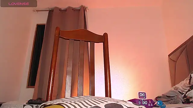 Logan_cocky live sex cam