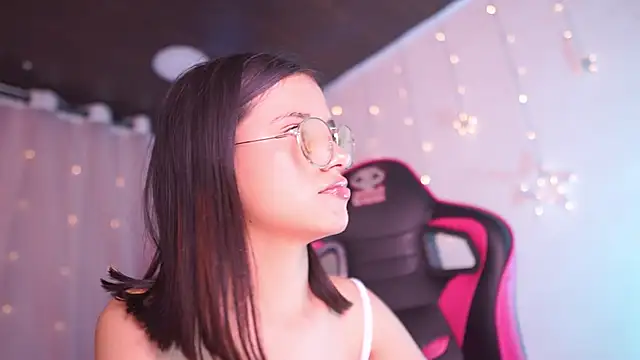 Lana_Dreams_'s cam snapshot