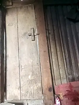 sary-hot2x's cam snapshot