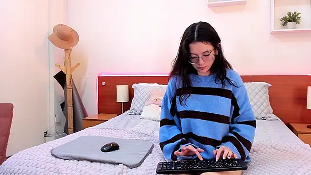 Eros_Nyx_'s cam snapshot