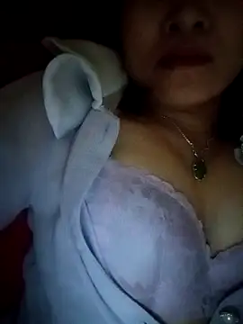 SexyAsian2k's cam snapshot