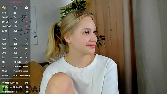 Carol__Cox's cam snapshot