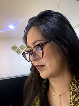 TAMARALEWISMD's cam snapshot