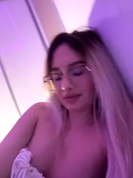 mollyxxx's cam snapshot