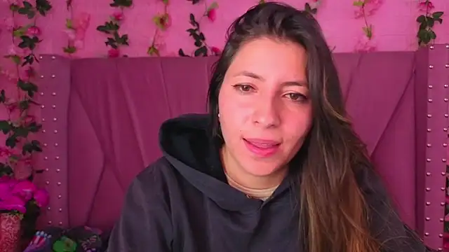 Alyy_Brown's cam snapshot