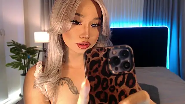 Irresistible_iris live sex cam