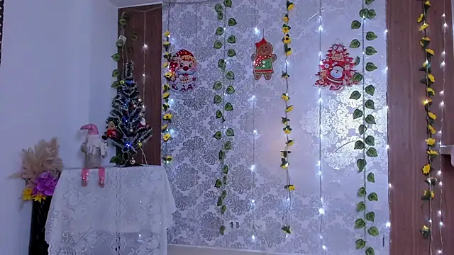 kelly_thomson's cam snapshot