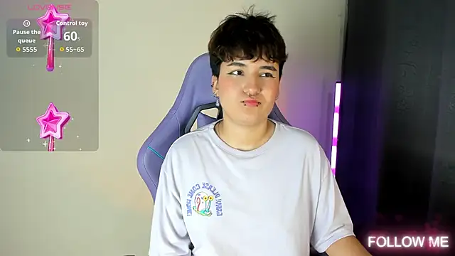 emma_cute7's cam snapshot