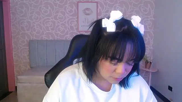 Vivi_rosse_ch's cam snapshot