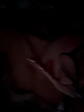 saliha_pinky_'s cam snapshot