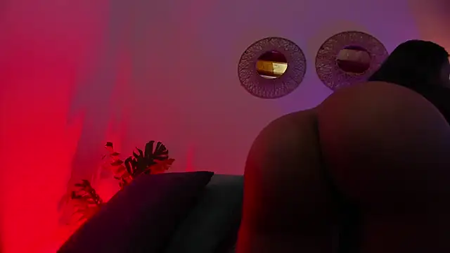 hot_booty_'s cam snapshot