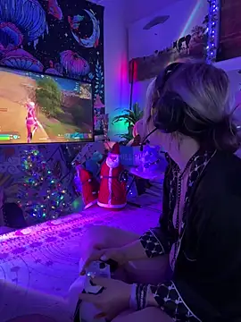 Cutiepiespanks's cam snapshot