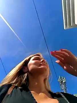 Beverly-hillls's cam snapshot