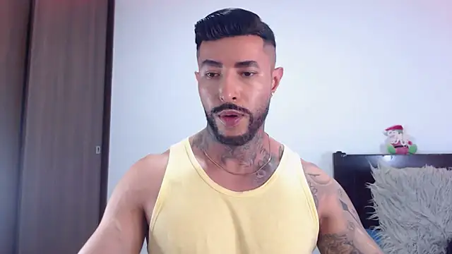 andrea_de_lucaa's cam snapshot