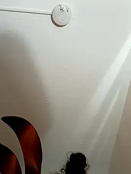 LightskinBumpa live sex cam