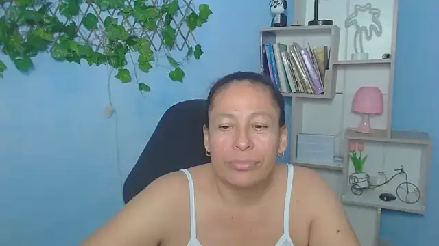 mature_martina's cam snapshot