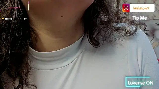 Larissa_Antonella's cam snapshot