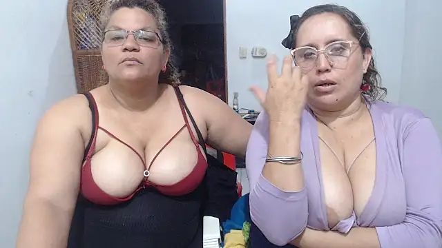 mademooms's cam snapshot