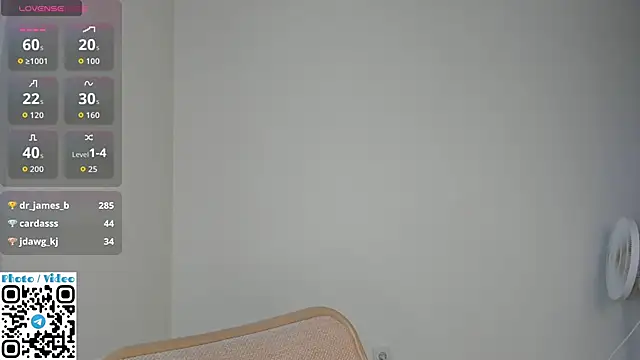 Helen_Spark's cam snapshot