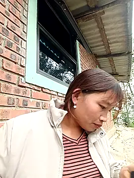 sowbibi's cam snapshot