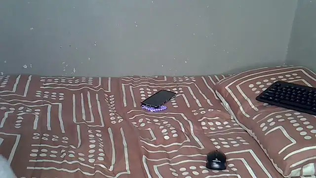 Bellabootie's cam snapshot