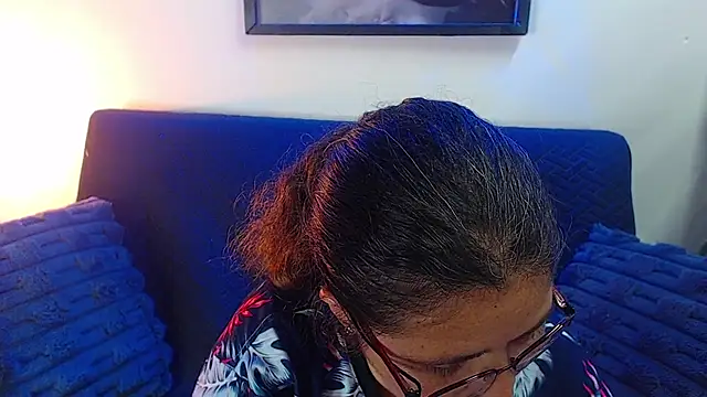 Linda_banks_'s cam snapshot