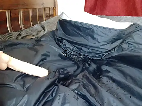 Naughtyfreak__'s cam snapshot