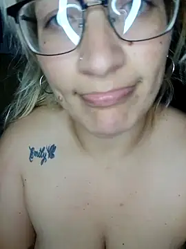 rusher27's cam snapshot