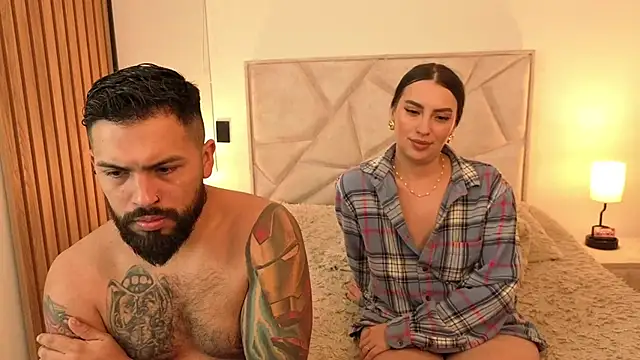 teseo_and_afroditha_'s cam snapshot