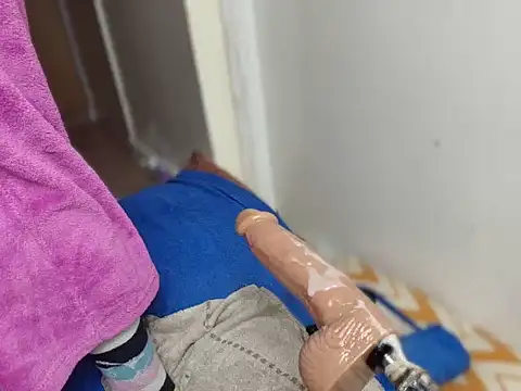 Afriqueena's cam snapshot