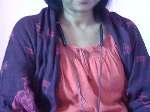 Pooja-suman's cam snapshot