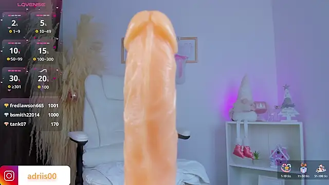 shannel_moss__'s cam snapshot