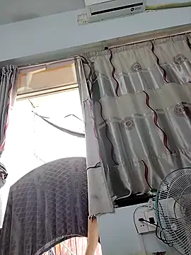 simsim-00's cam snapshot