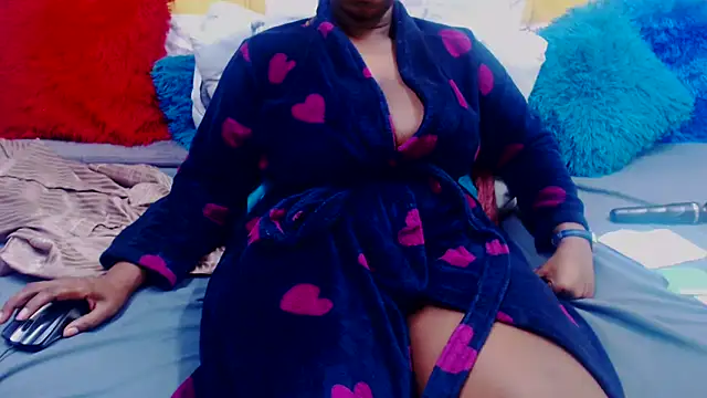 Bustydiva88's cam snapshot