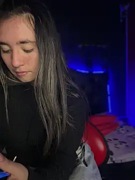 Sophie_LS's cam snapshot