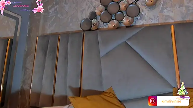 KimDevinne's cam snapshot