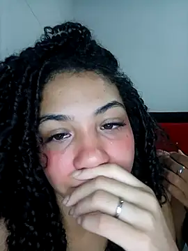 CurlyBitch's cam snapshot