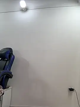 Adeline_1's cam snapshot