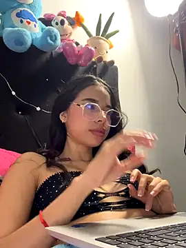 Milleradhara24's cam snapshot