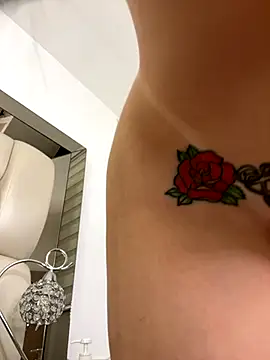 ALISSON_FOXXX1's cam snapshot