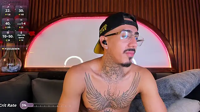 Donovan_Desmond's cam snapshot